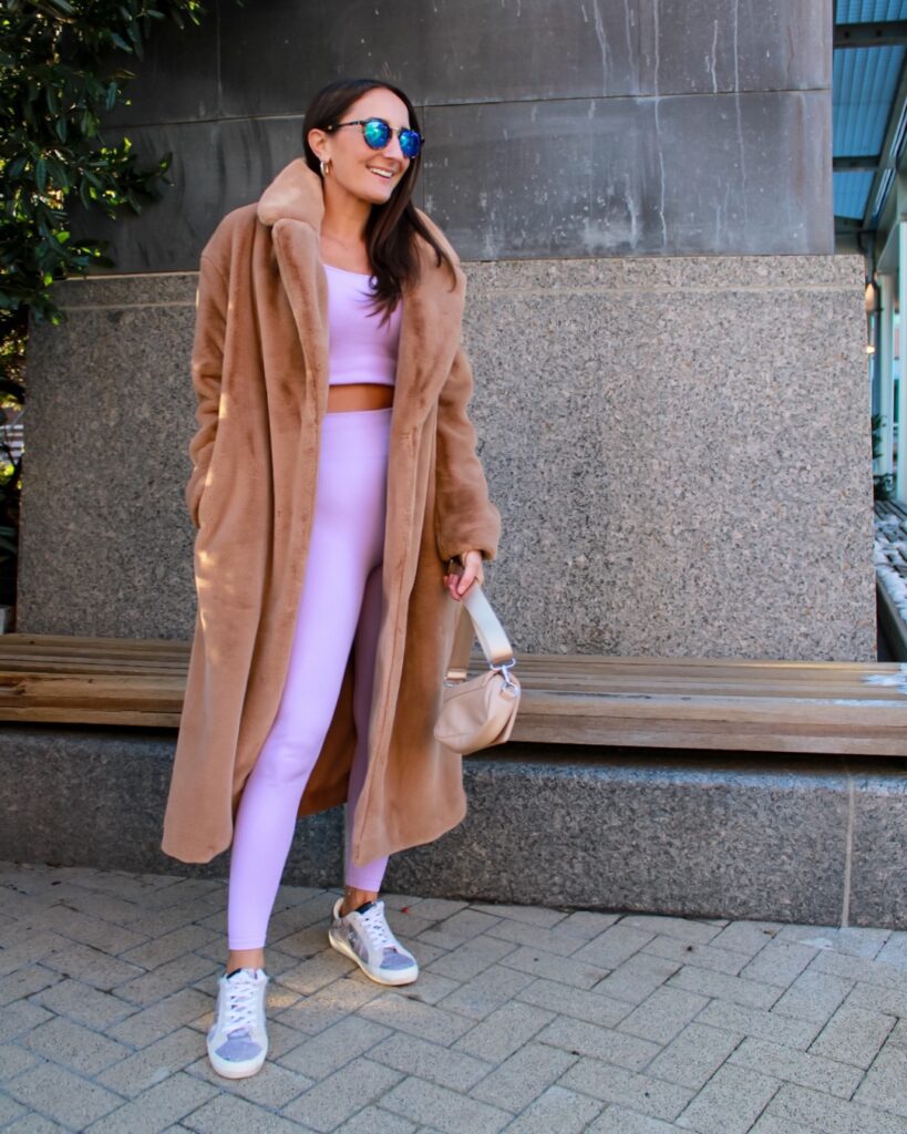 5 Comfy Outfits With Leggings - an indigo day - Atlanta Style Blog