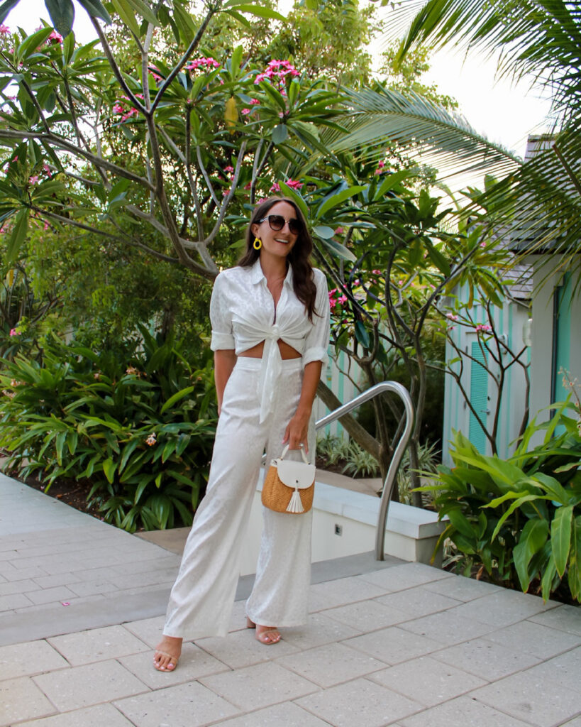 How To Dress During Your Visit To The Bahamas - The Official